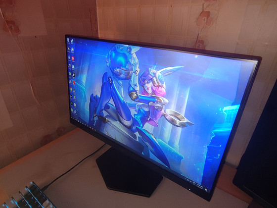 AOC 24G42E 180Hz