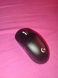 Logitech Pro x Superlight (1 foto / 2)