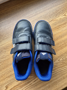 Кроссовки Adidas, размер 36 (3 фото из 5)