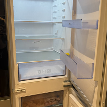 Холодильник Beko BCHA275K3SN