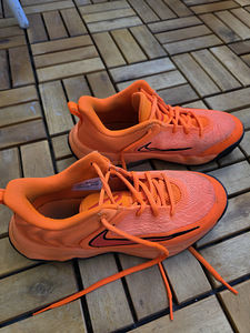 Детские кроссовки Nike 36,5–38,0 (3 фото из 10)