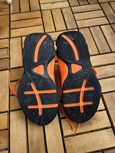 Детские кроссовки Nike 36,5–38,0 (4 фото из 10)