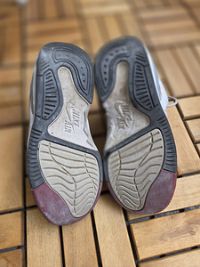 Детские кроссовки Nike 36,5–38,0 (7 фото из 10)