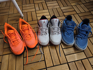 Детские кроссовки Nike 36,5–38,0 (1 фото из 10)