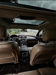 Jaguar XJ 3.0D 2010 (7 фото из 9)