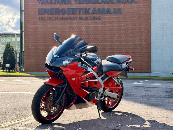 Kawasaki ZX-6R 2000