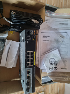 HPE Aruba 2530-8-PoE+ (J9780A) (2 фото из 2)
