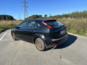Ford Focus (2 фото из 6)