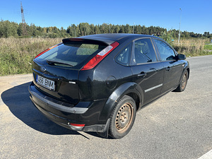 Ford Focus (3 фото из 6)