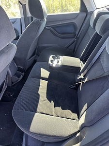 Ford Focus (6 фото из 6)