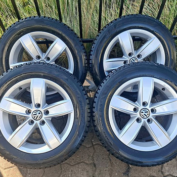 Оригинальные диски VW 16 5x112 и зимние шины в состоянии как