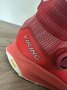 Viking Cerra Speed BOA GTX Vibram — haruldased punased matka (5 foto / 9)
