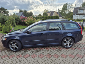 Auto (3 foto / 4)