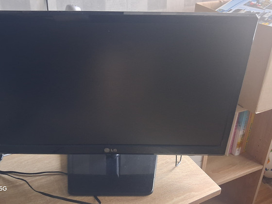 Монитор LG
