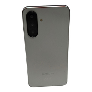 Мобильный телефон Samsung Galaxy A17 128ГБ (1 фото из 5)