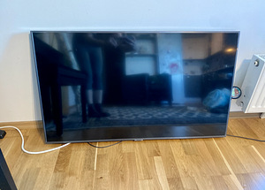 Samsung UE43TU7172UXXH 43” 4K Smart TV (2 фото из 6)