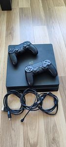 PlayStation 4 (2 foto / 4)