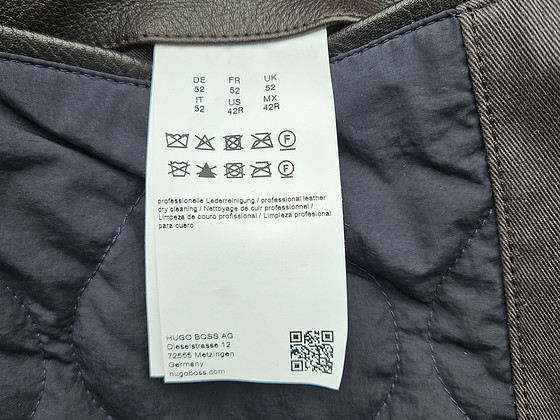 Куртка "HUGO BOSS"
