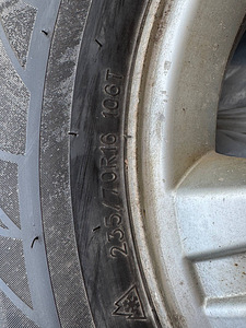 Kia Sorento I Оригинальные 16” диски 5x139.7 и зимние шины (3 фото из 3)