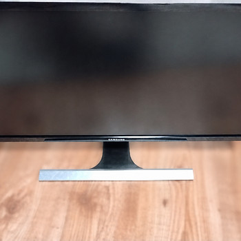 Samsung U28E590D — 28", 4K UHD, 60 Гц