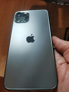 iPhone 11 Pro 256, чехол, защитное стекло (9 фото из 10)