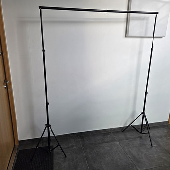 Statiivid taustale 220x220