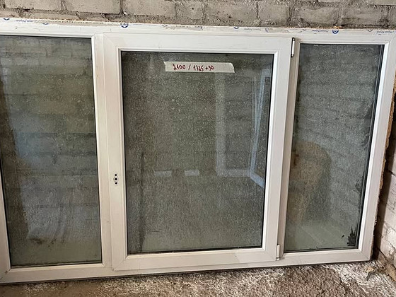 210х135 - Продам б/у пластиковые окна