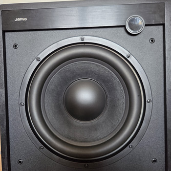 Jamo Sub 660 aktiivne subwoofer