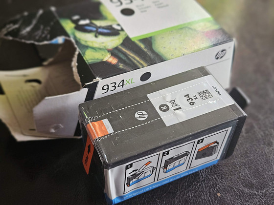 Картридж с черными чернилами HP 934XL