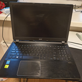 Acer aspire v5-537G