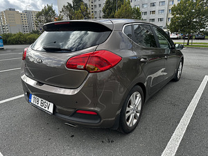 Kia Ceed 1.6 bensiin, läbisõit 166 000 km. (3 foto / 11)