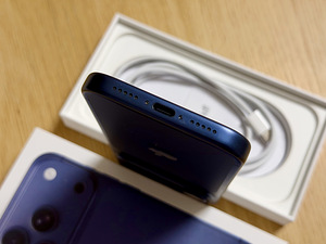 Apple iPhone 17 Pro Deep Blue 256GB uueväärne garantii 08.27 (5 foto / 8)