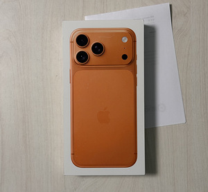 Apple iPhone 17 Pro Max 256GB Orange. Гарантия 06.2028 (9 фото из 9)