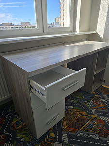 Kirjutuslaud (4 foto / 5)