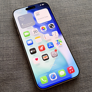 iPhone 16 Pro Max 512GB (2 фото из 9)