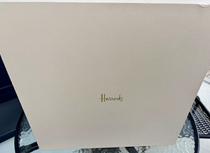 Harrods 2026 Advent kosmeetikakalendri karp (5 foto / 6)