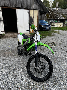 Kawasaki KX450F 2018 (3 foto / 8)