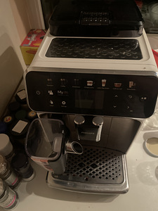 Philips LatteGo 5400 EP5443/90 täisautomaatne kohvimasin (3 foto / 7)