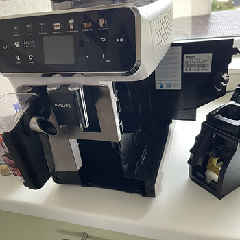 Philips LatteGo 5400 EP5443/90 täisautomaatne kohvimasin