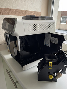 Philips LatteGo 5400 EP5443/90 täisautomaatne kohvimasin (2 foto / 7)