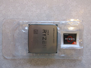AMD Ryzen 5 3600X (4 foto / 5)