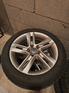 Volvo veljed 5x108 talverehvidega 225/50R17 (4 foto / 4)