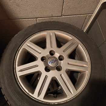 Volvo veljed 5x108 talverehvidega R16 205/55