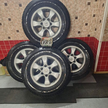 Toyota Land Cruiser 120 veljed + M+S rehvid 265/65/17