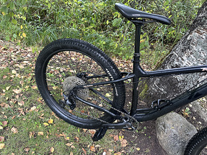 Maastikuratas Kona Big Honzo 27.5 “ M / L - raam ! (3 foto / 10)