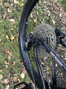 Maastikuratas Kona Big Honzo 27.5 “ M / L - raam ! (7 foto / 10)