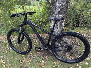 Maastikuratas Kona Big Honzo 27.5 “ M / L - raam ! (8 foto / 10)