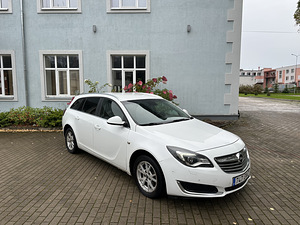 Opel Insignia Sports Tourer 2.0tdi 96kw atm 2014a (1 foto / 8)