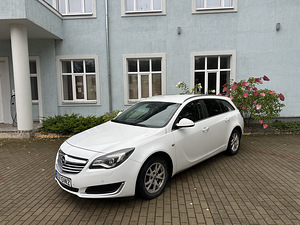 Opel Insignia Sports Tourer 2.0tdi 96kw atm 2014a (2 foto / 8)