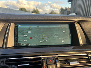 BMW 530D xDrive 2014 (7 foto / 15)